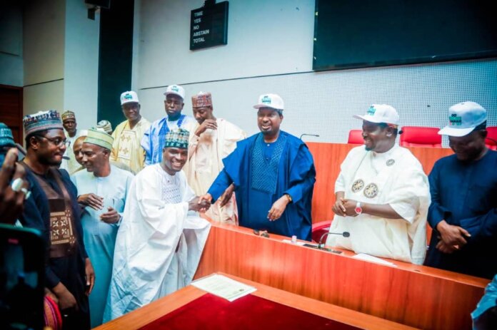 Kano NNDC Senator Meets APC Chairman, Barau Amid Defection Rumours Kano NNDC Senator Meets APC Chairman, Barau Amid Defection Rumours